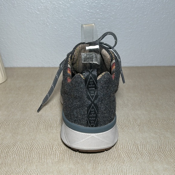 Pendleton Wool Women's Lace-Up Water-Resistant Wool Sneaker 7.5 - Picture 11 of 15